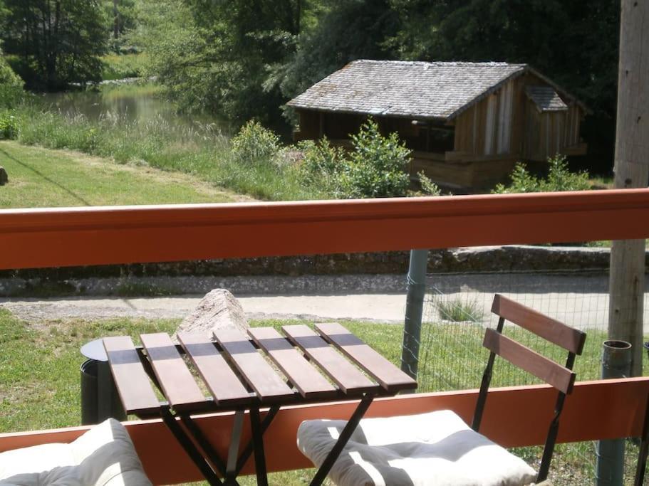 La maisonette du bateau lavoir Semur-en-Auxois Extérieur photo