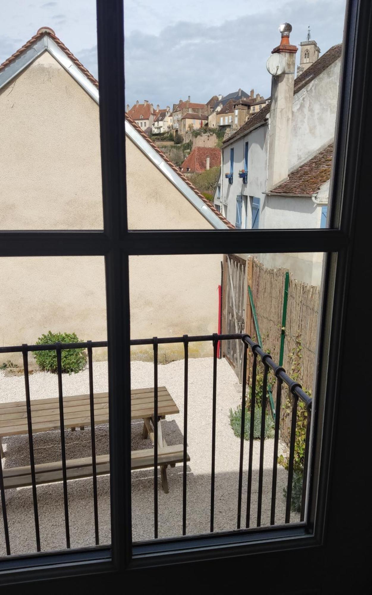 La maisonette du bateau lavoir Semur-en-Auxois Extérieur photo